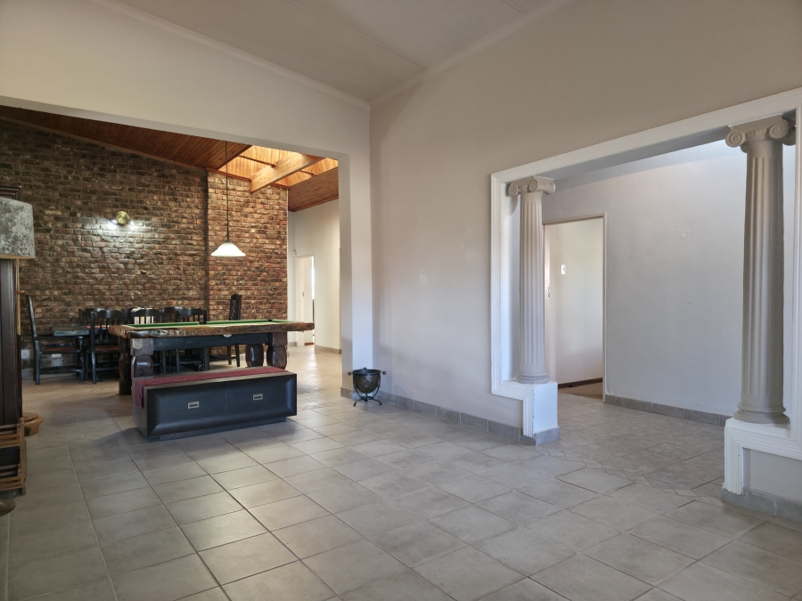 4 Bedroom Property for Sale in Noorsekloof Eastern Cape